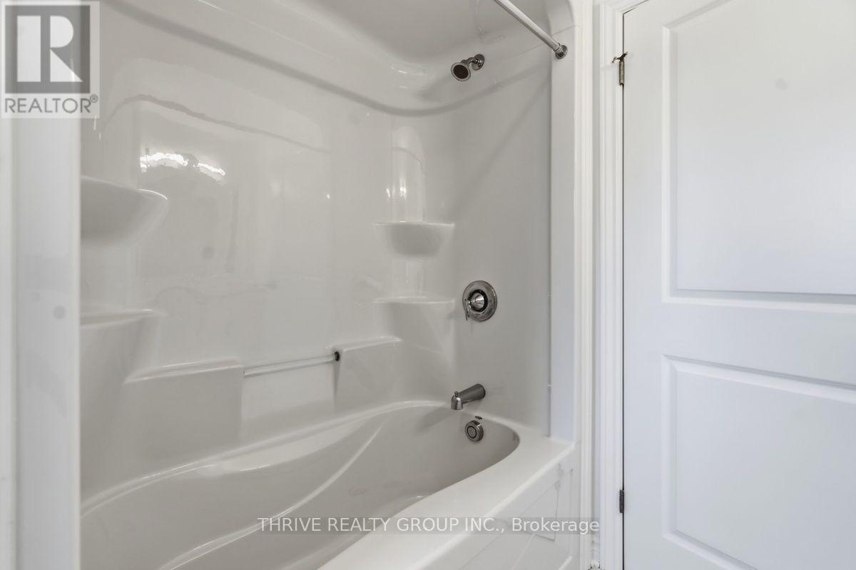 64 BASIL CRESCENT - Image 42