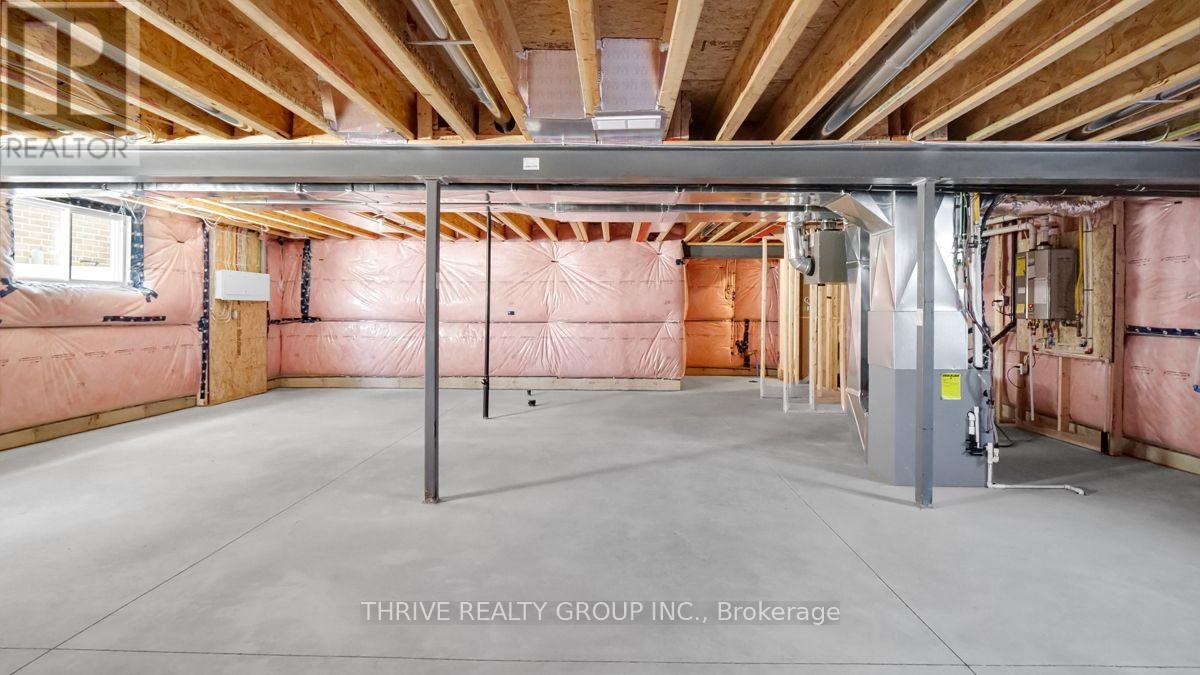 64 BASIL CRESCENT - Image 45