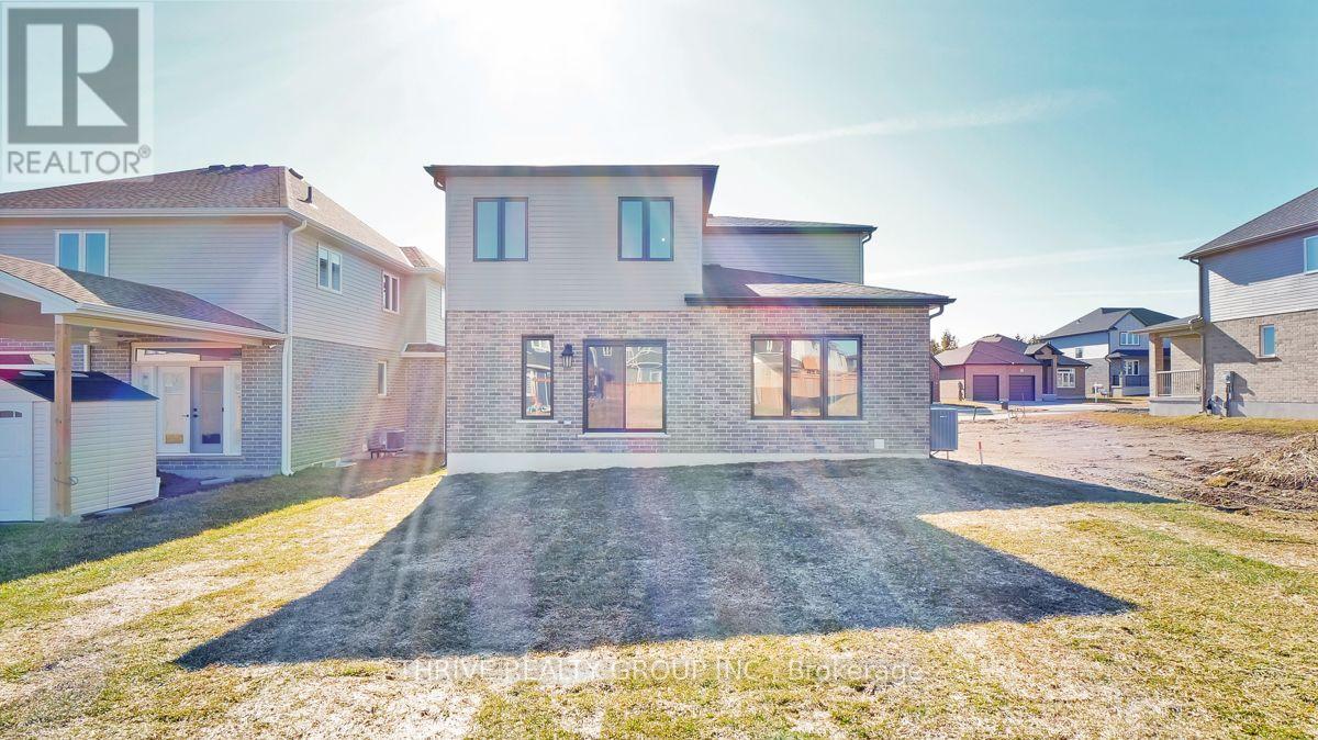 64 BASIL CRESCENT - 47