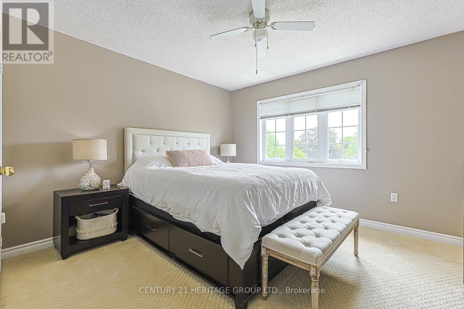 22 VILLAGE GREEN LANE - 20