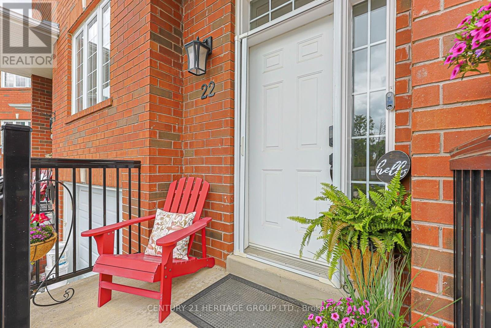 22 VILLAGE GREEN LANE - Image 3