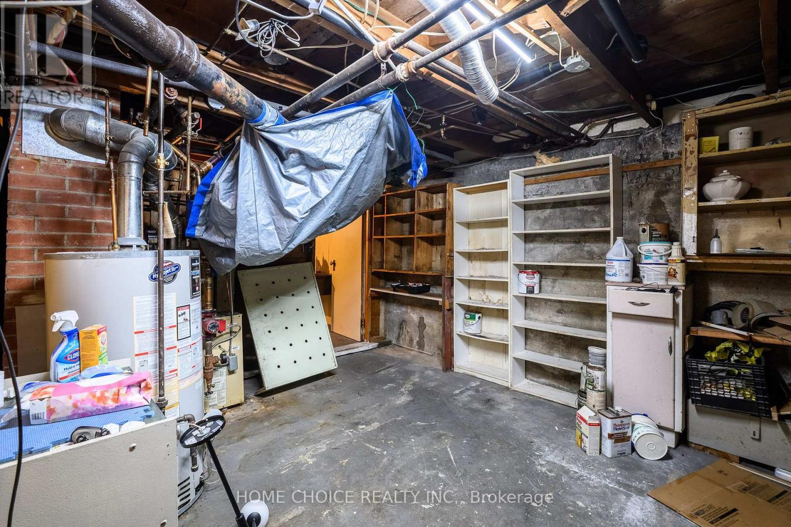 305 MAPLE STREET N - 33