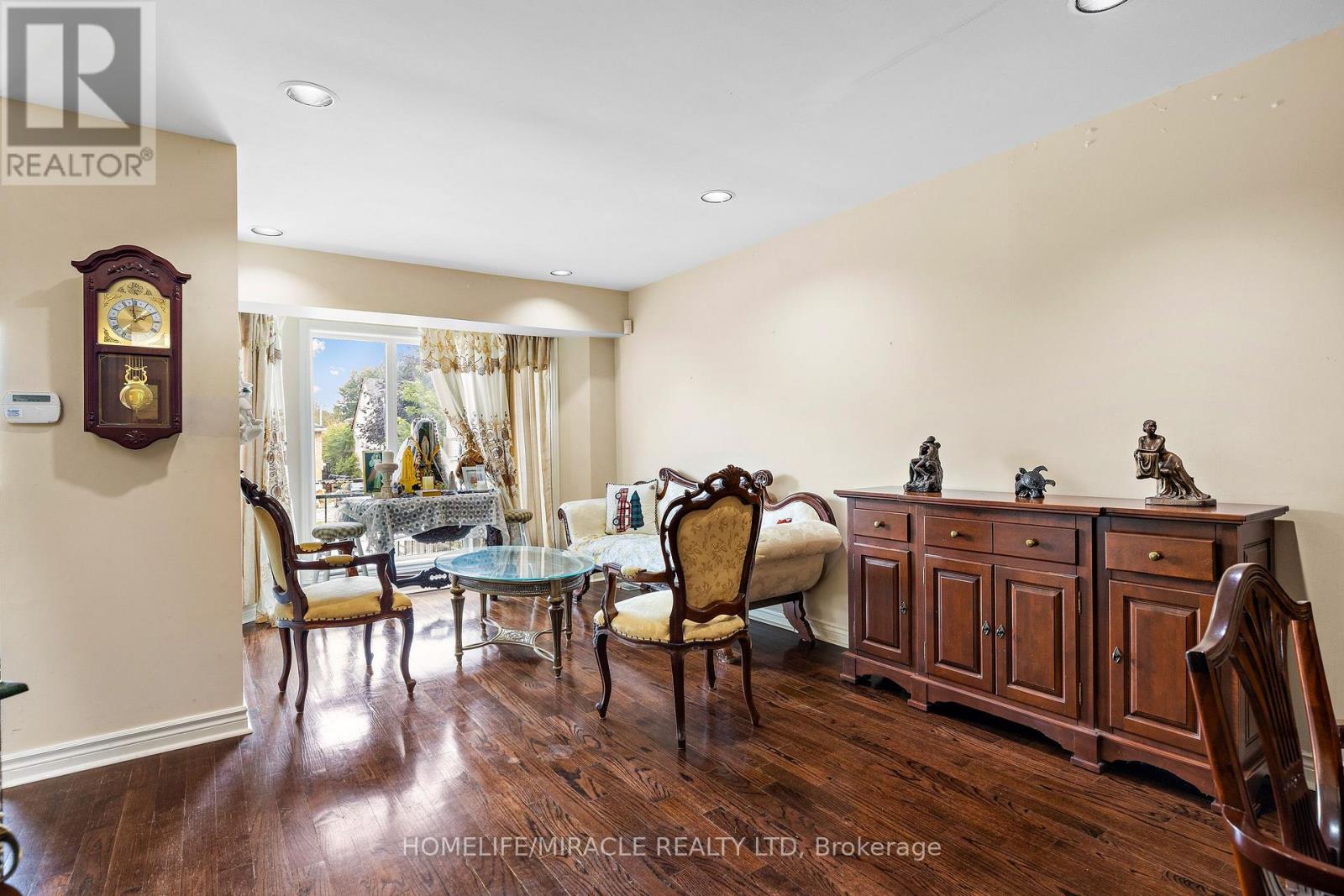 33 TORRENS AVENUE - Image 3