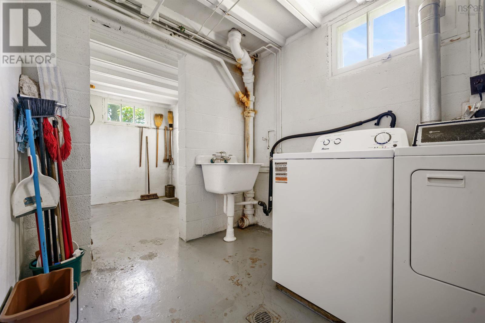 7 ROOSEVELT Avenue - 39