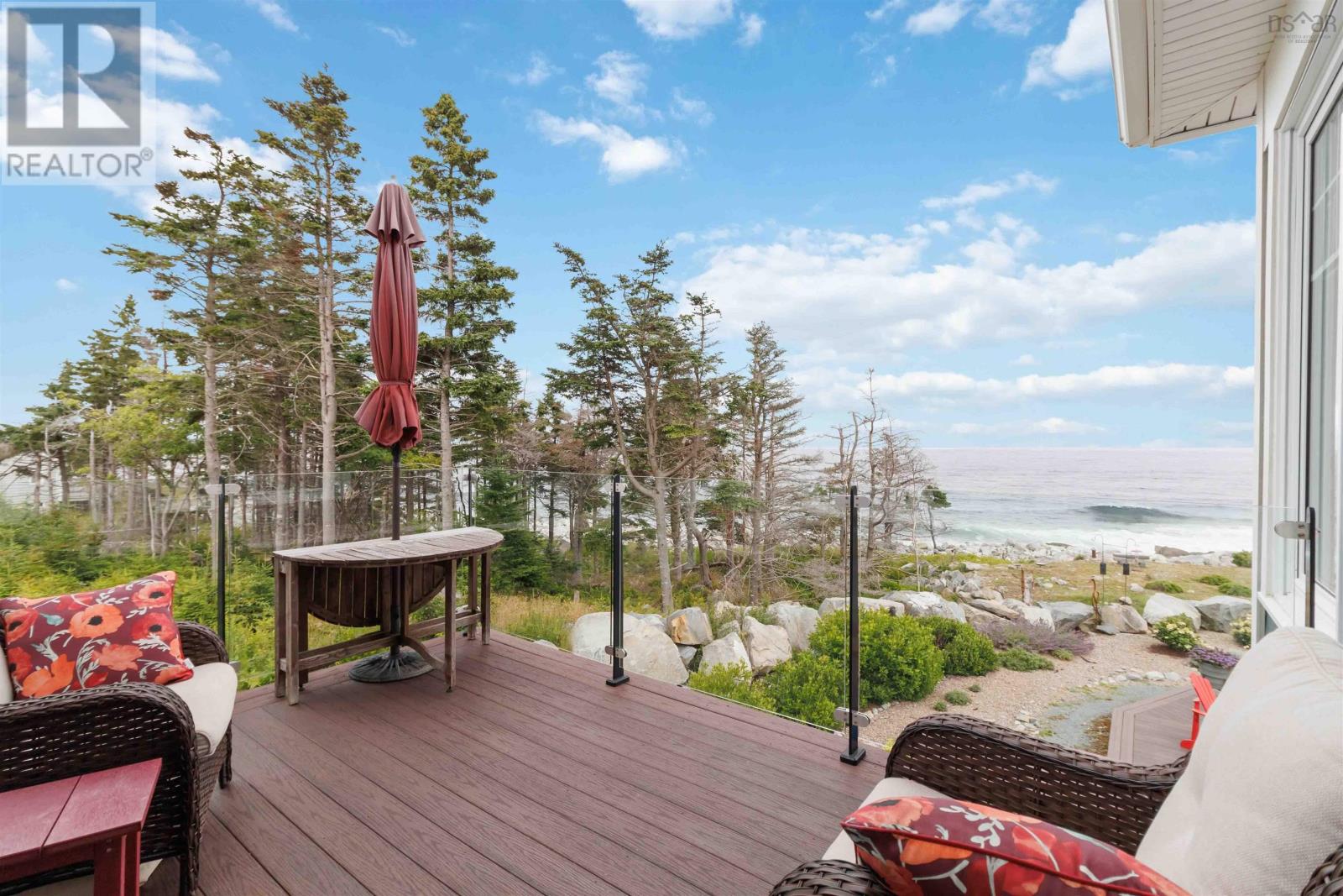 Property 21 of 51 of 170 Edgewater Drive