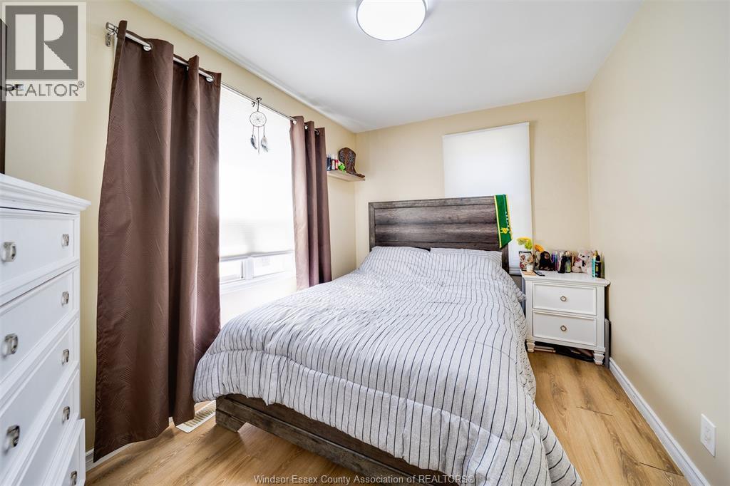 526 LESPERANCE - Image 13