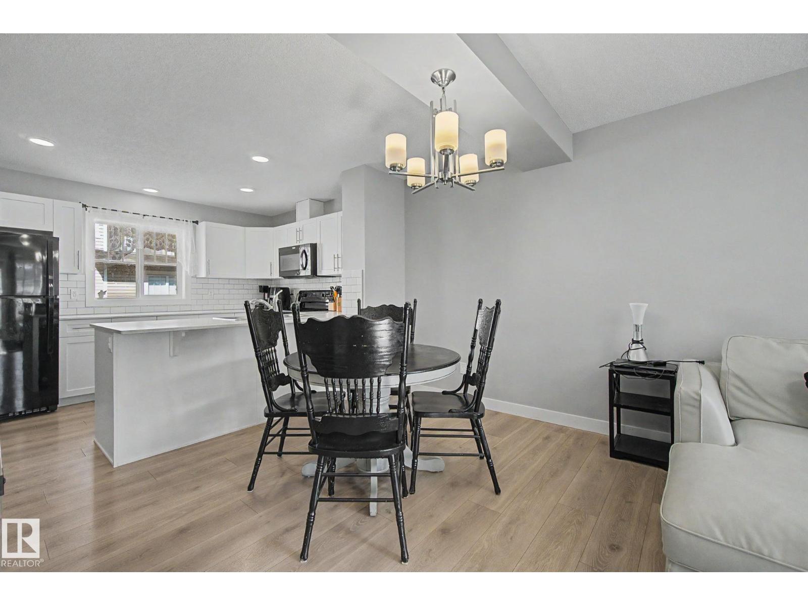 #90 17832 78 ST NW - 11
