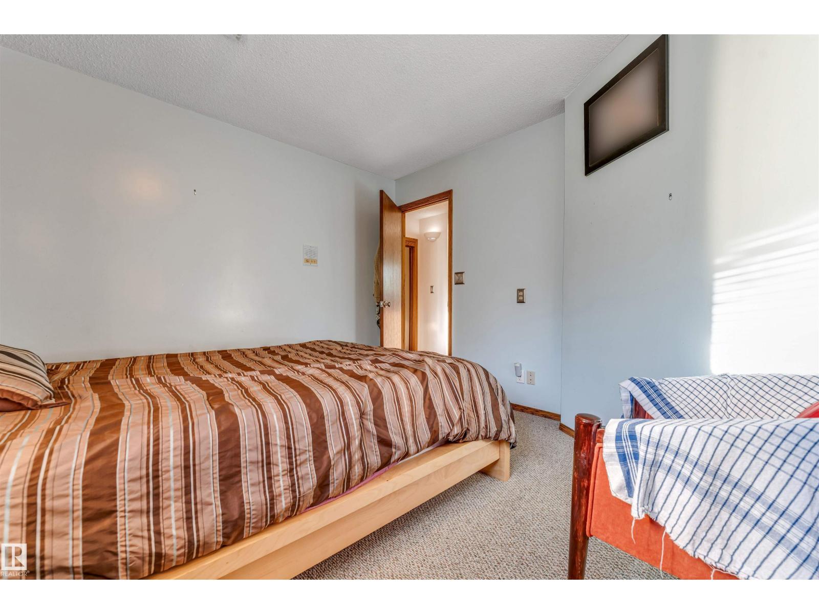 #458 23109 TWP ROAD 514 - 33