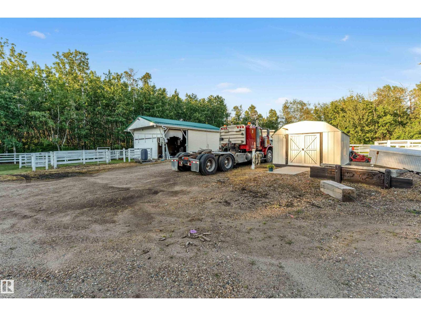#458 23109 TWP ROAD 514 - Image 9