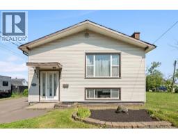 21 Spruce Street, photo 2