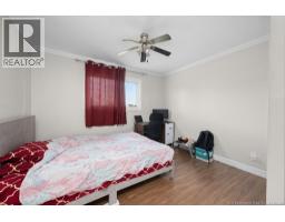 21 Spruce Street, photo 16