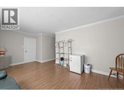 21 Spruce Street, photo 8
