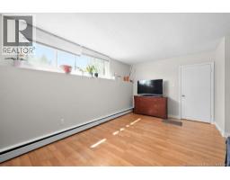 21 Spruce Street, photo 24