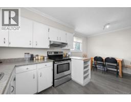 21 Spruce Street, photo 13
