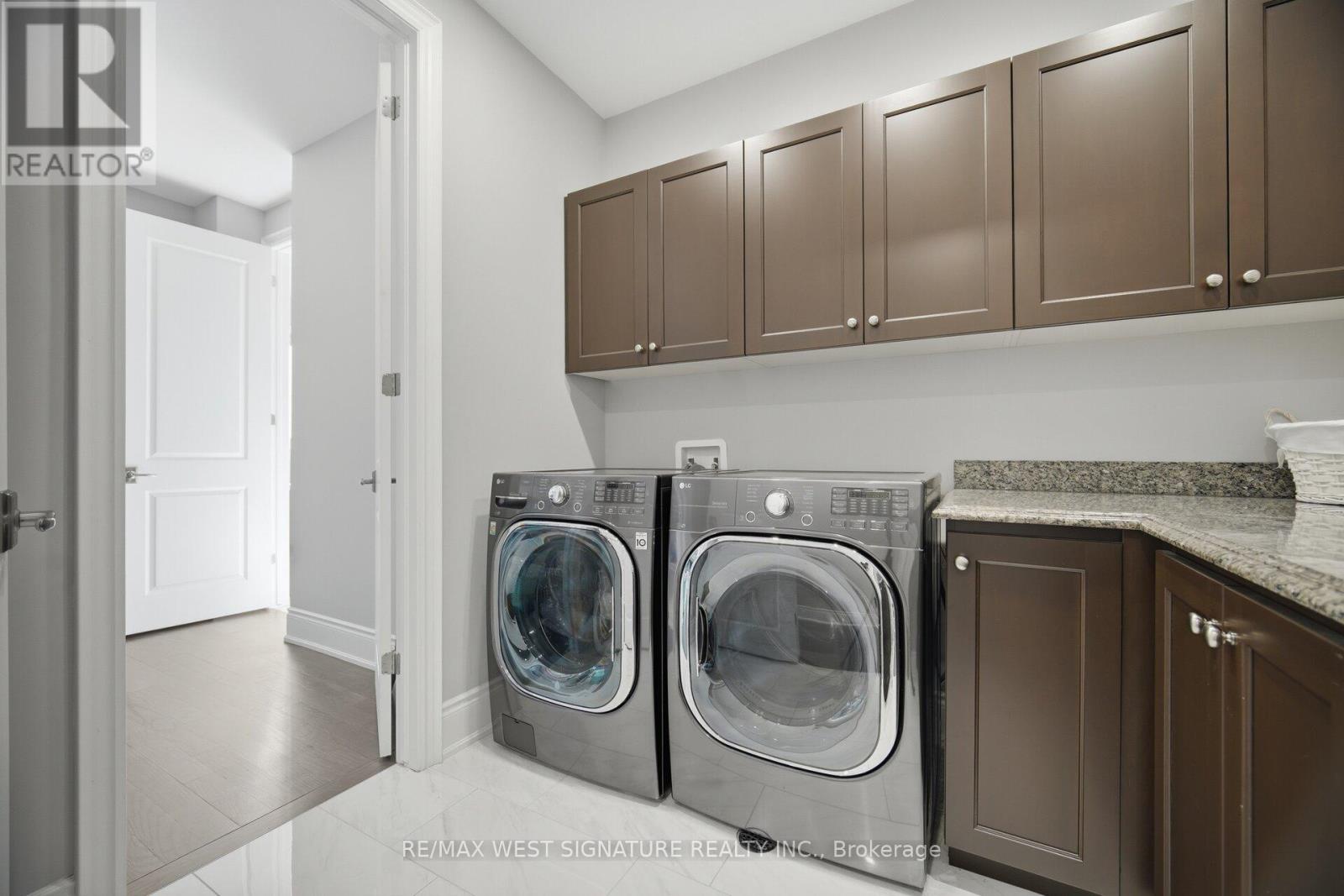 56 SIR HENRY COURT - 38