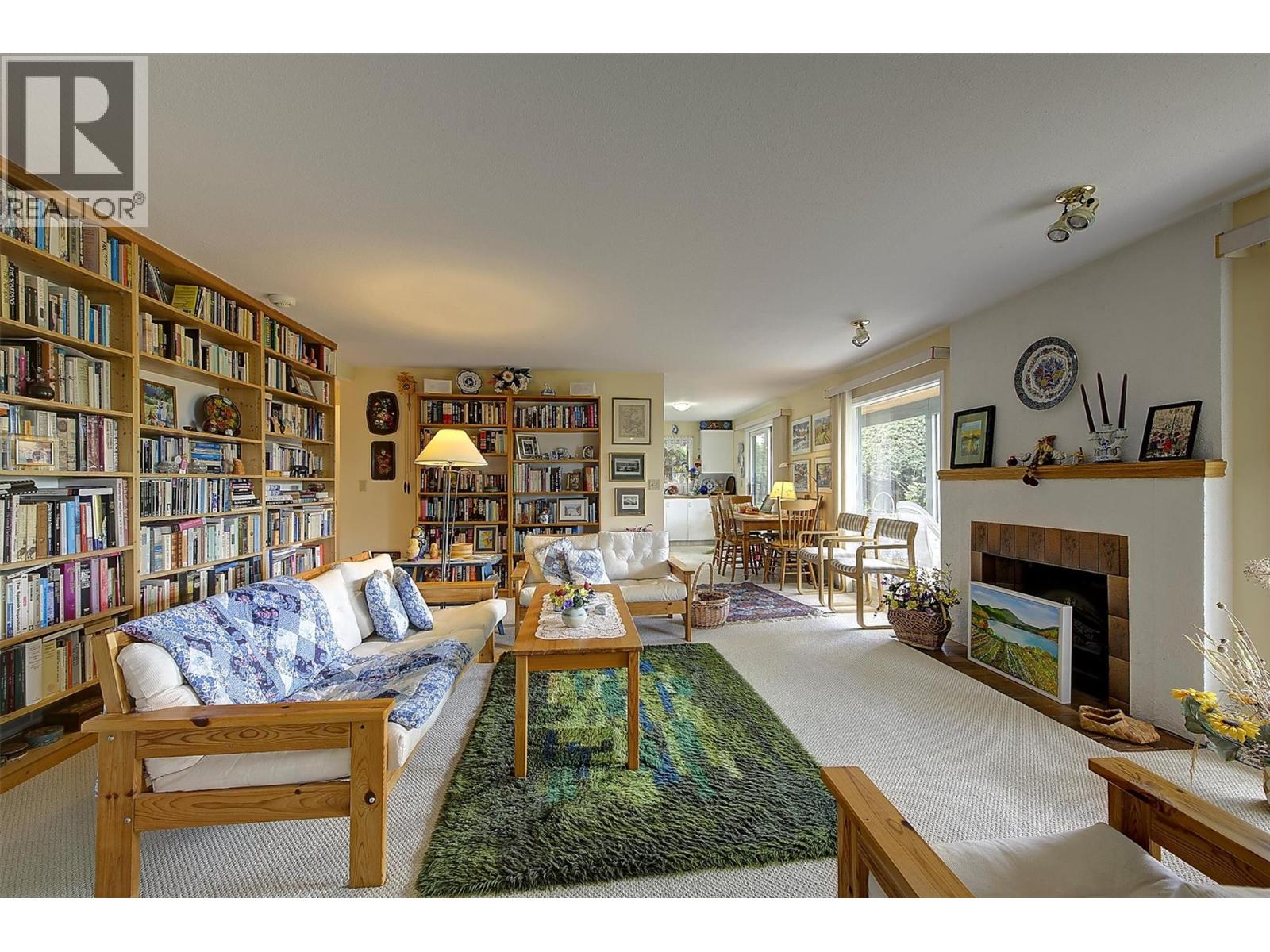  424 Edgemont Court, Kelowna