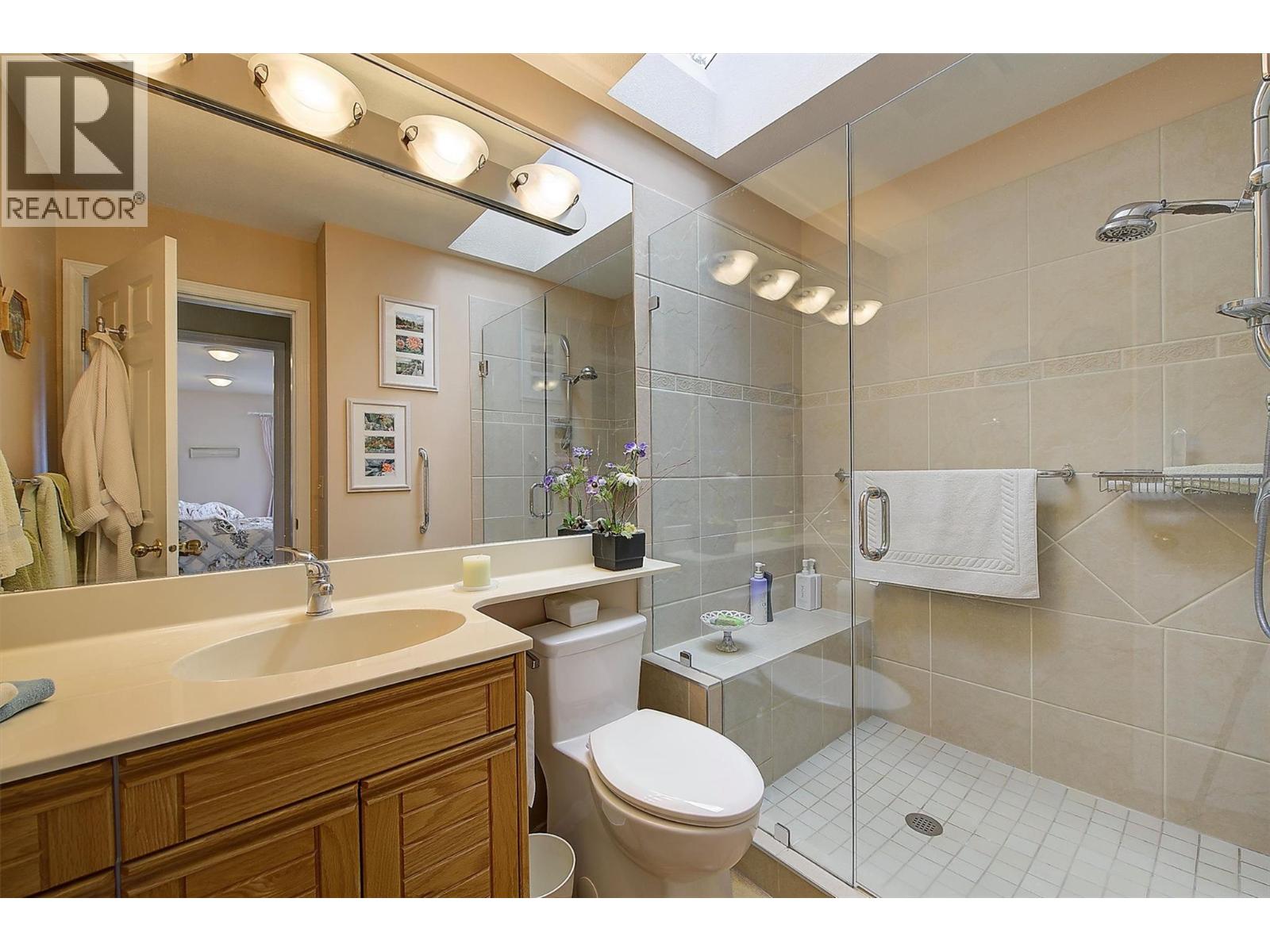  424 Edgemont Court, Kelowna