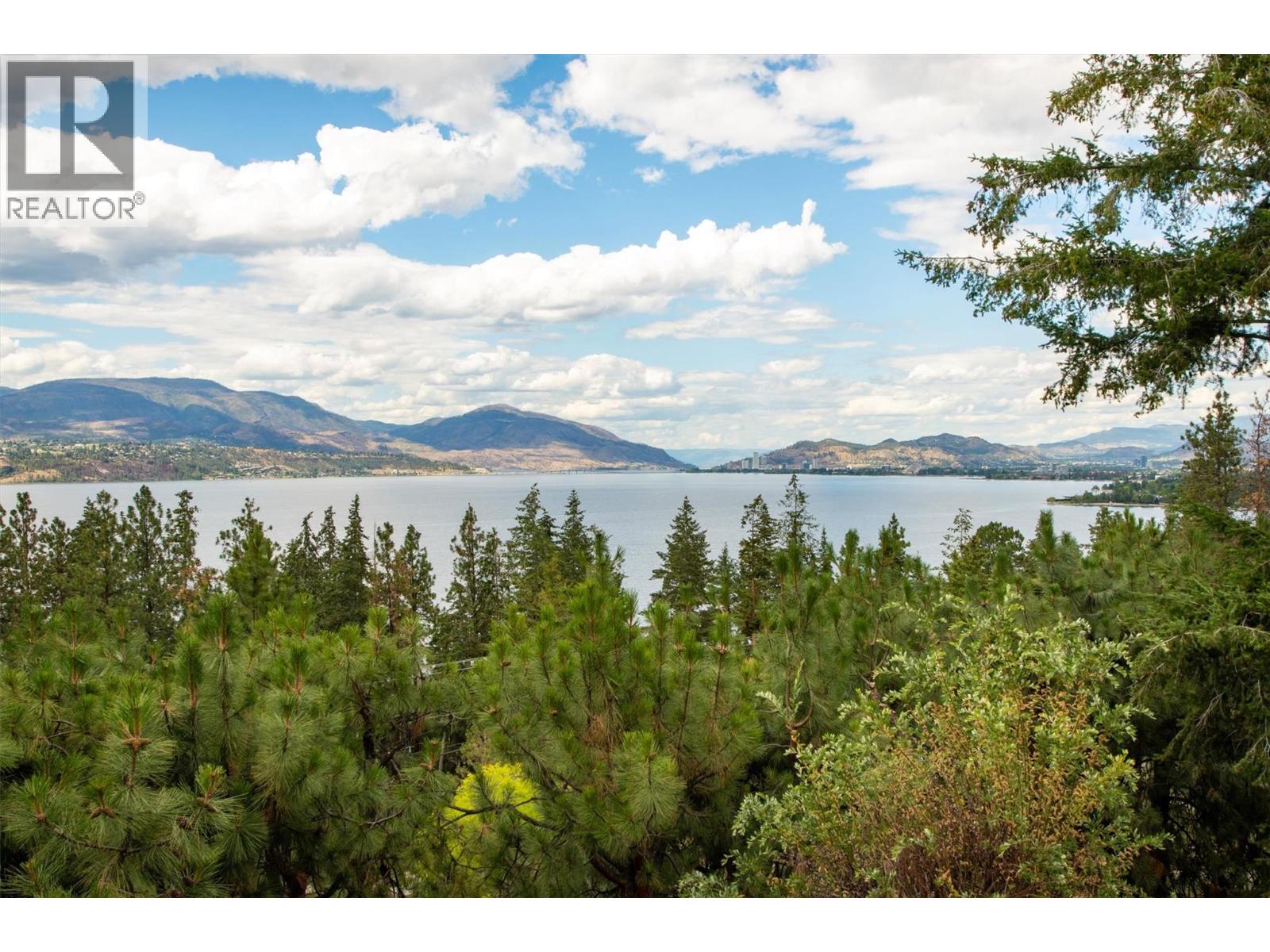  424 Edgemont Court, Kelowna