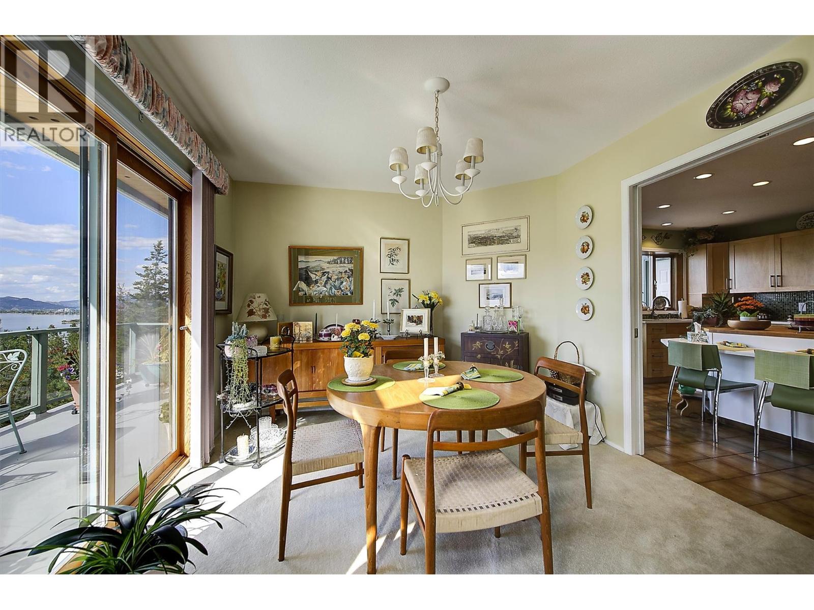 424 Edgemont Court - 19