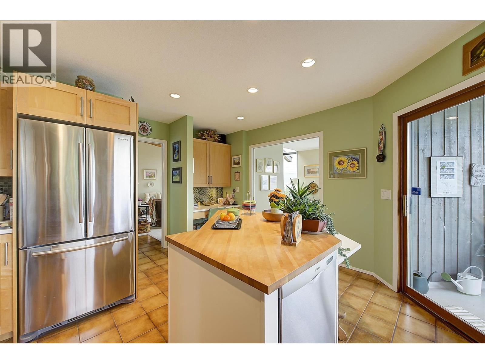  424 Edgemont Court, Kelowna