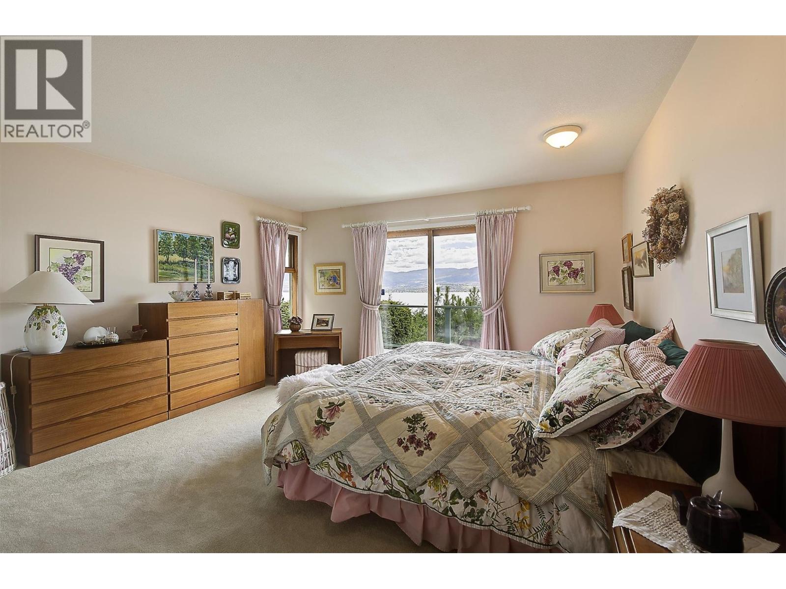  424 Edgemont Court, Kelowna