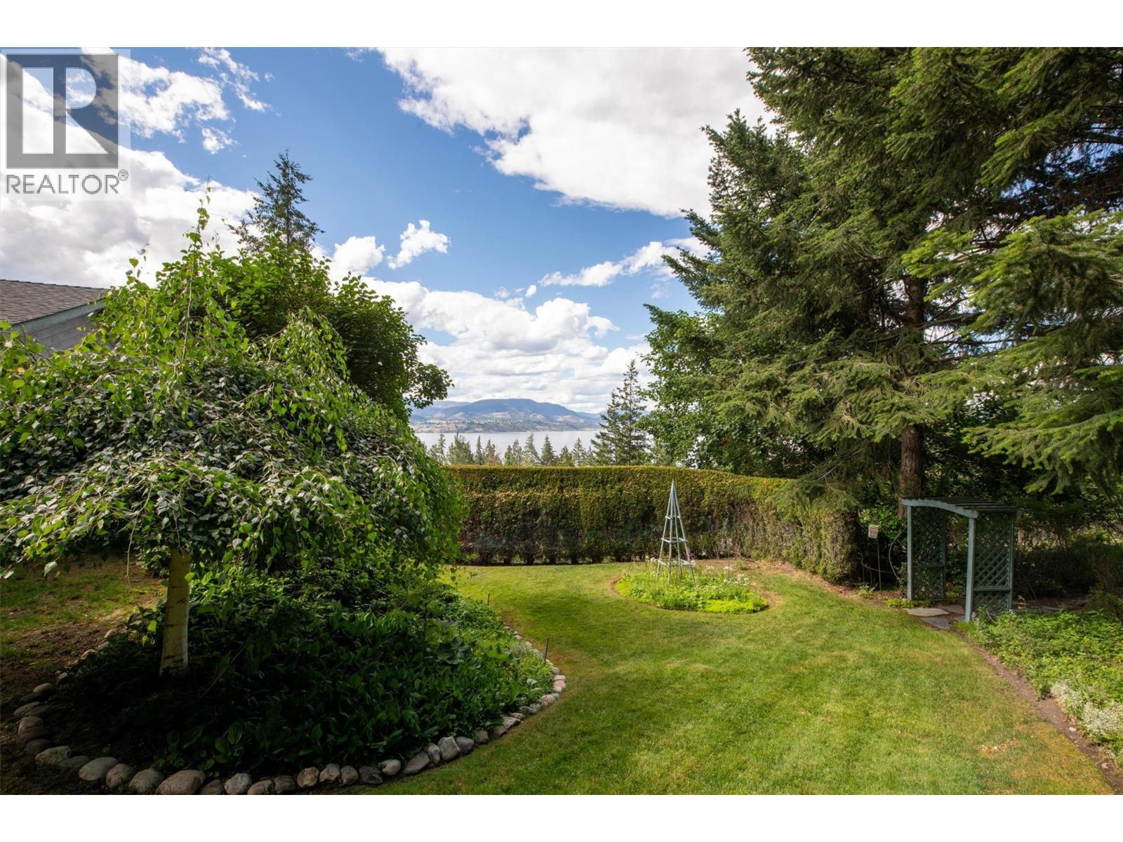 424 Edgemont Court - 57