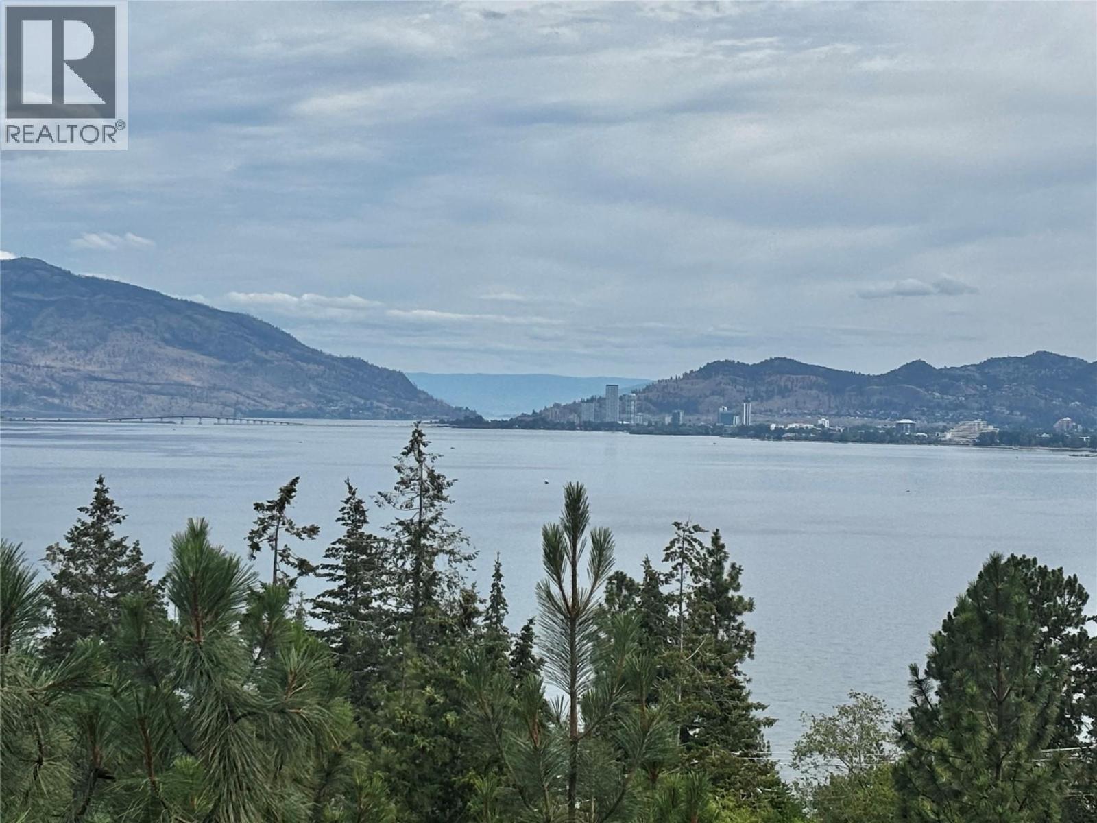  424 Edgemont Court, Kelowna