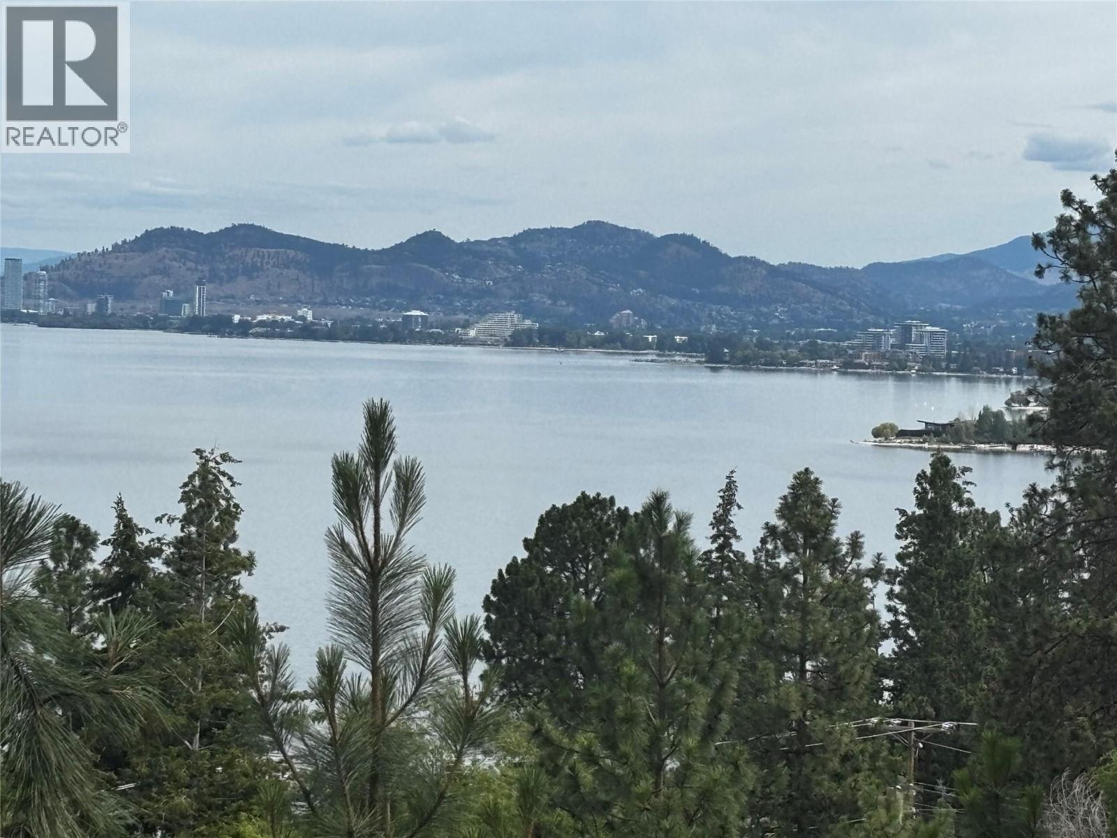  424 Edgemont Court, Kelowna