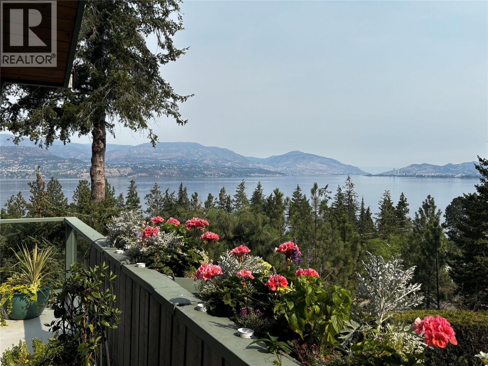  424 Edgemont Court, Kelowna