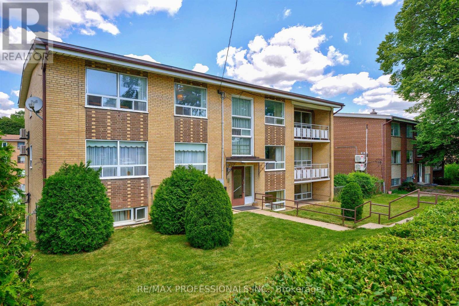 Listing photo of 50 WANISKA AVENUE