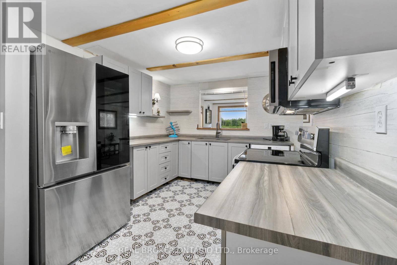 233 RIVER ROAD E - 12