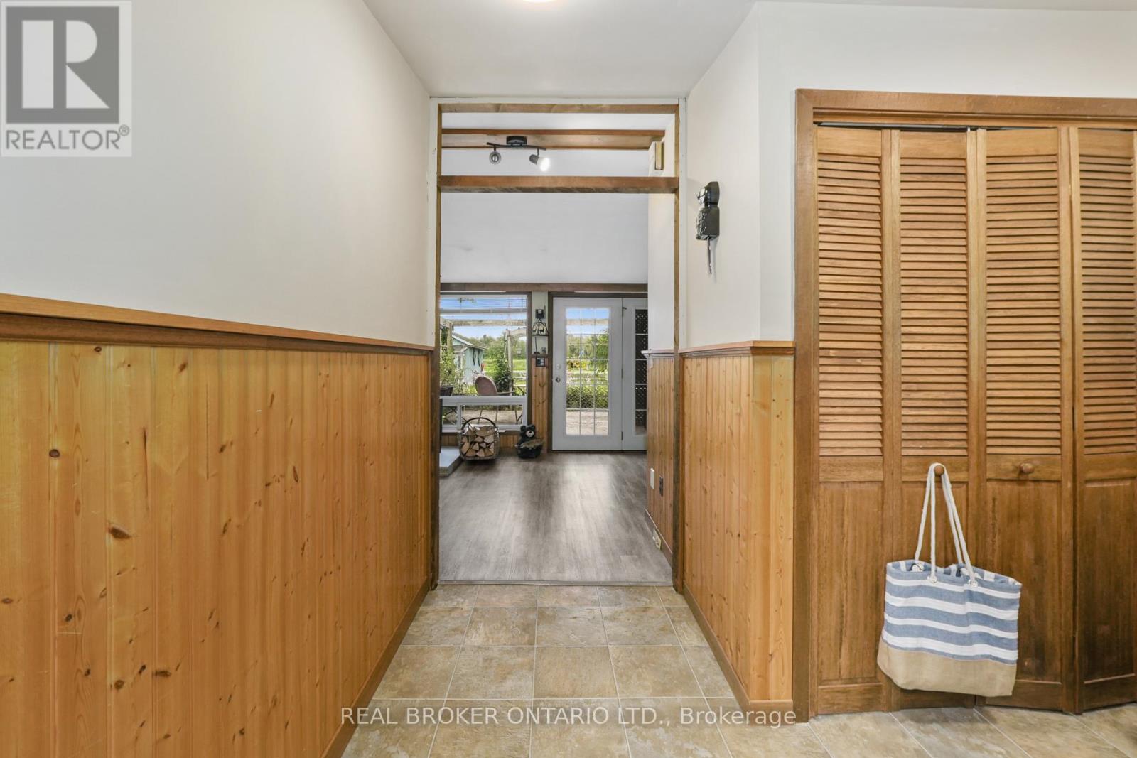 233 RIVER ROAD E - 8