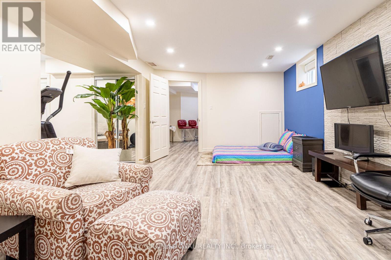 53 ABERDEEN STREET - 36