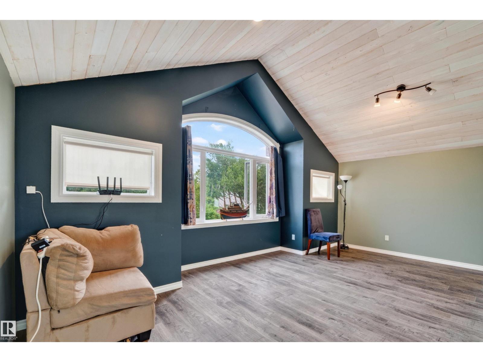 59122 RGE ROAD 233 - 34