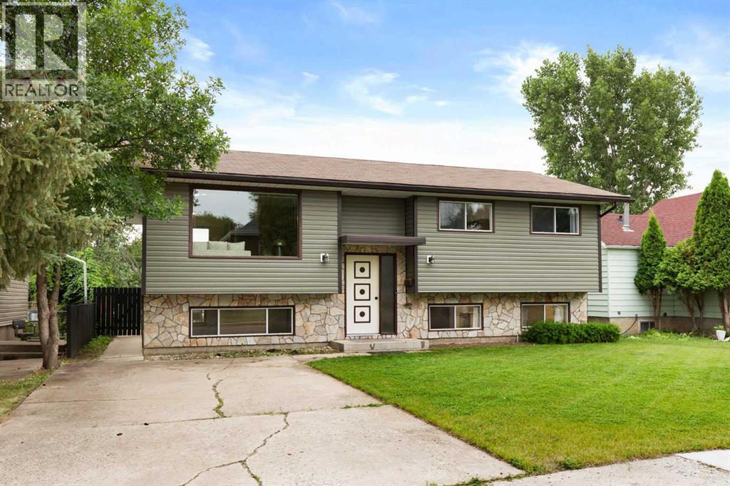 447 8 Street SE - 1