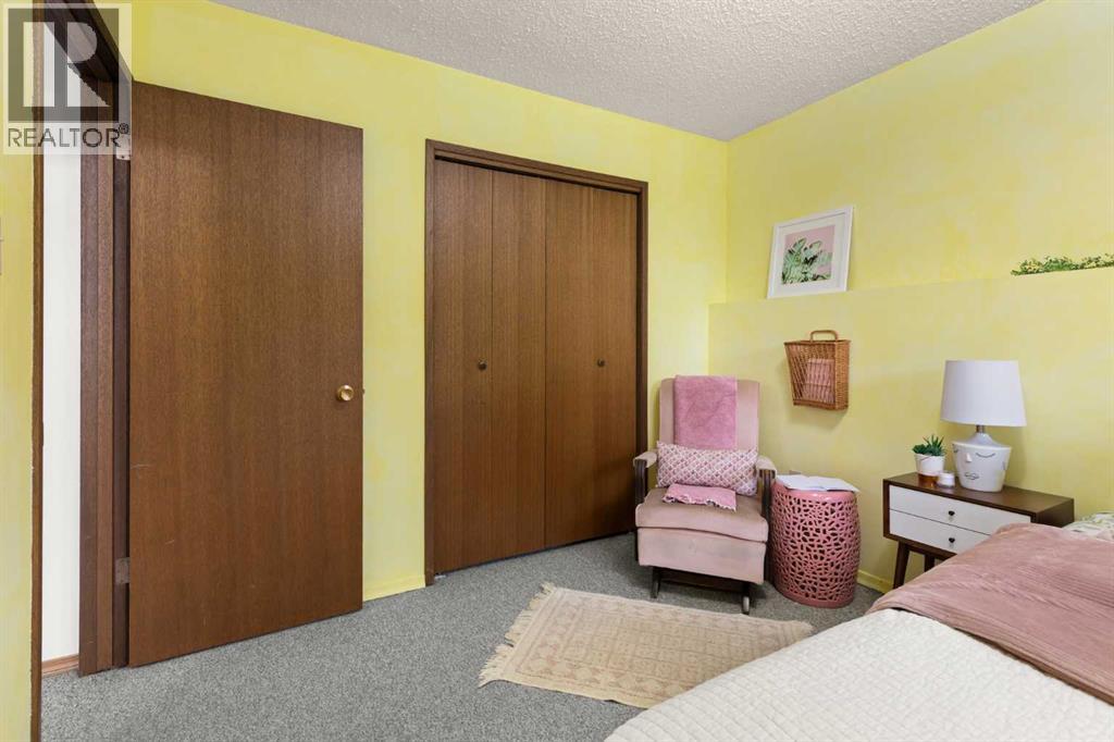447 8 Street SE - 37