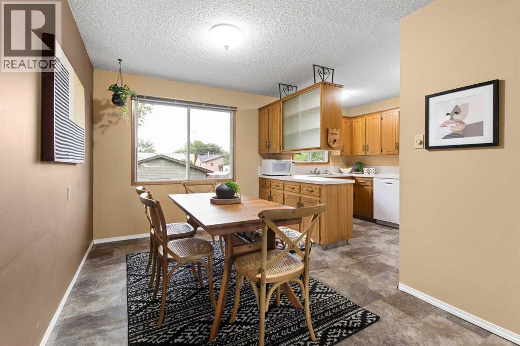 447 8 Street SE - 14