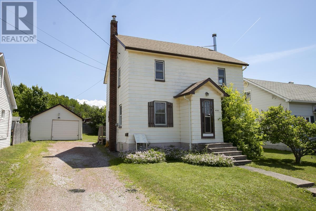 458 North ST - 2
