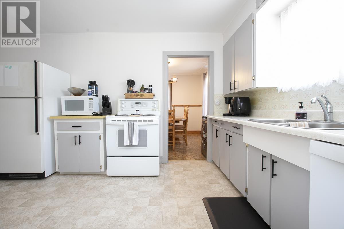 458 North ST - 25