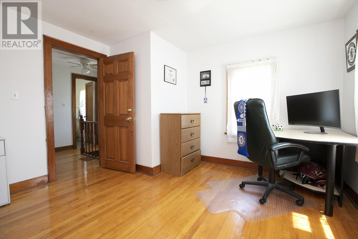 458 North ST - 36