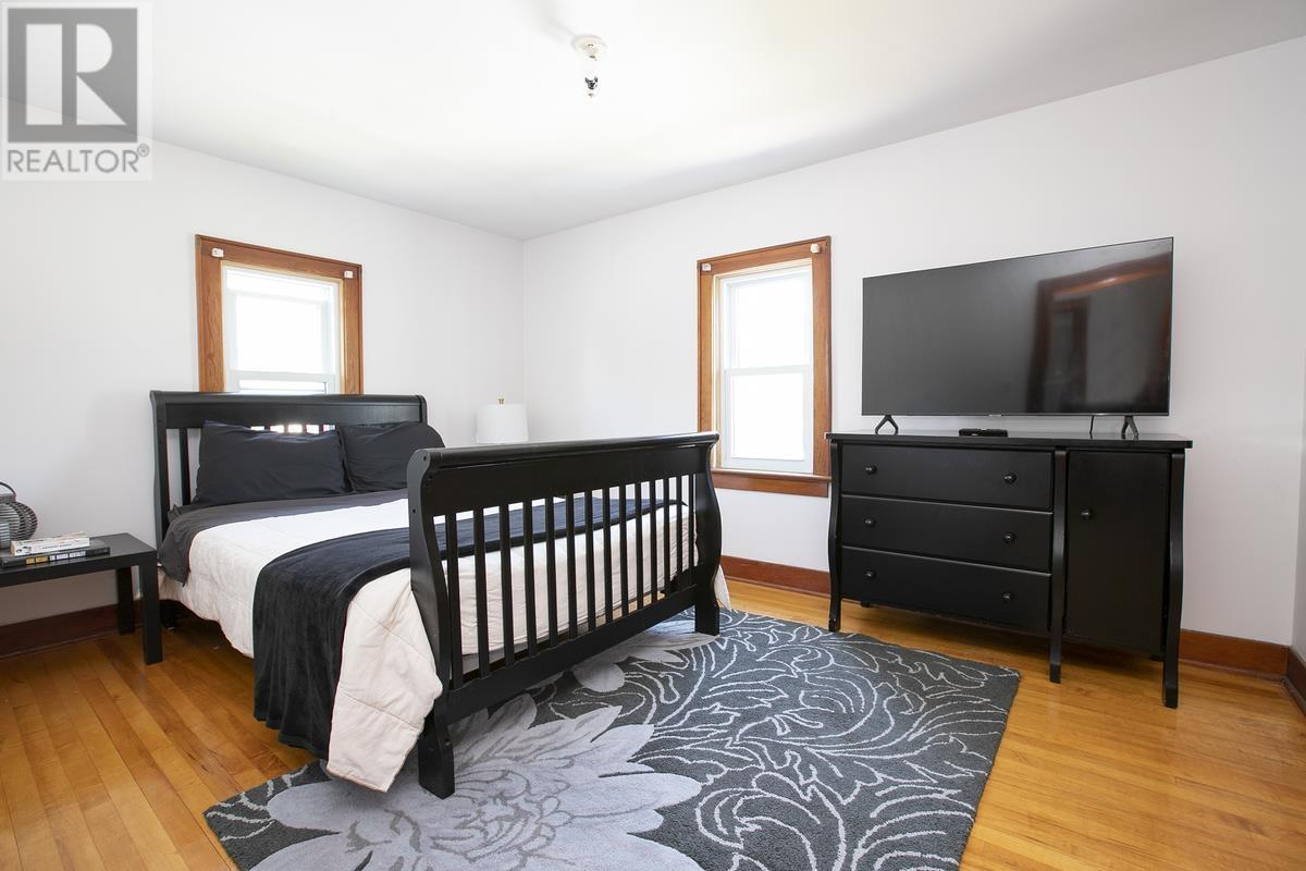 458 North ST - Image 37
