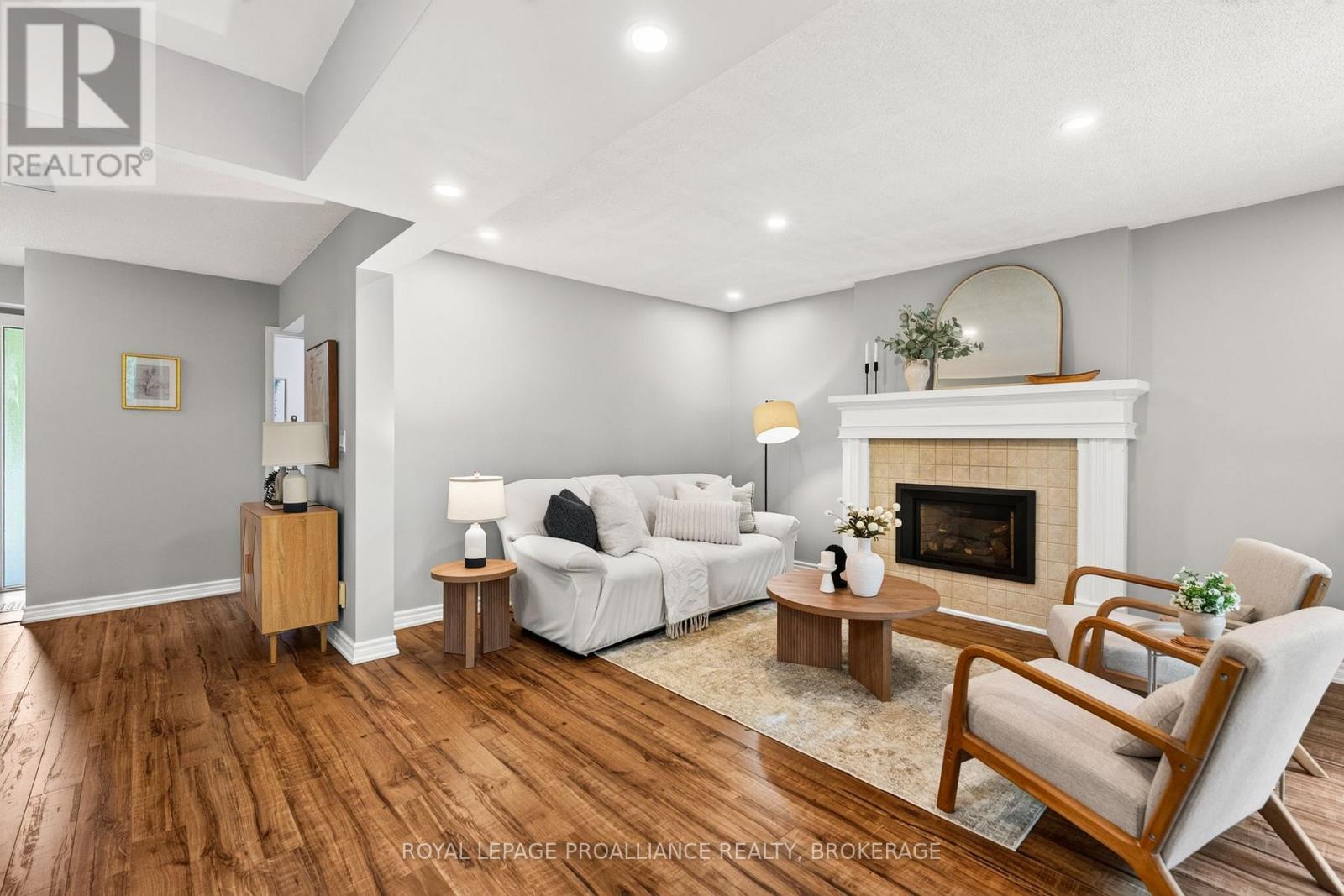 1093 BAUDER CRESCENT - Image 17