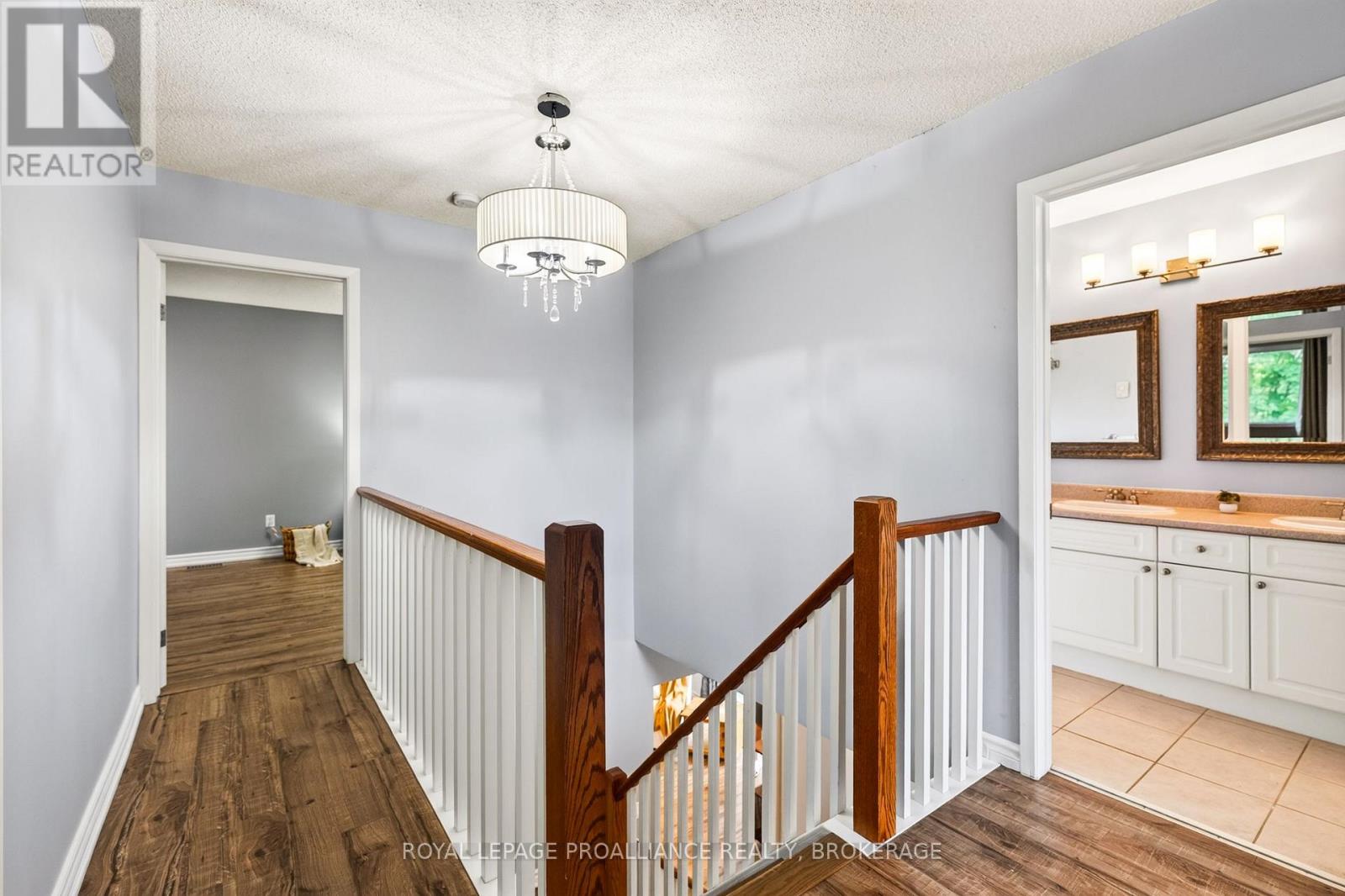 1093 BAUDER CRESCENT - Image 23