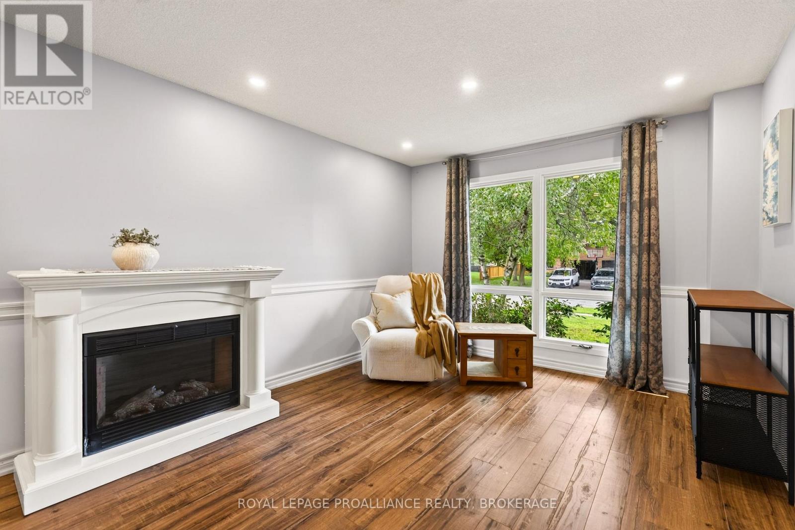1093 BAUDER CRESCENT - Image 6