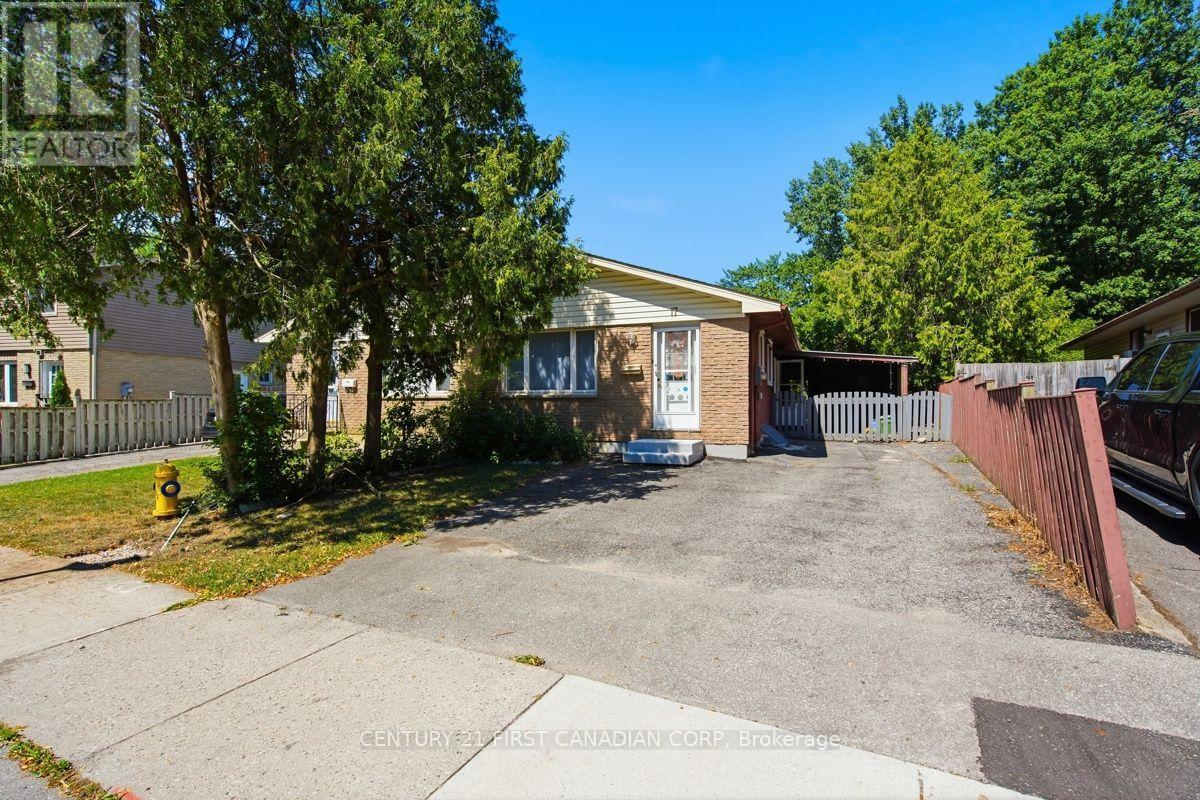 17 EDGEMERE CRESCENT - 2