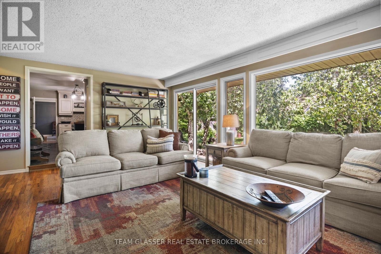 20 PARKVIEW DRIVE - Image 13