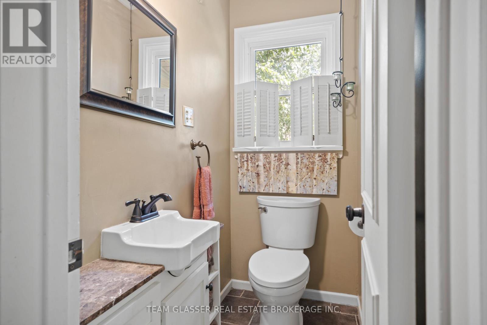 20 PARKVIEW DRIVE - Image 15