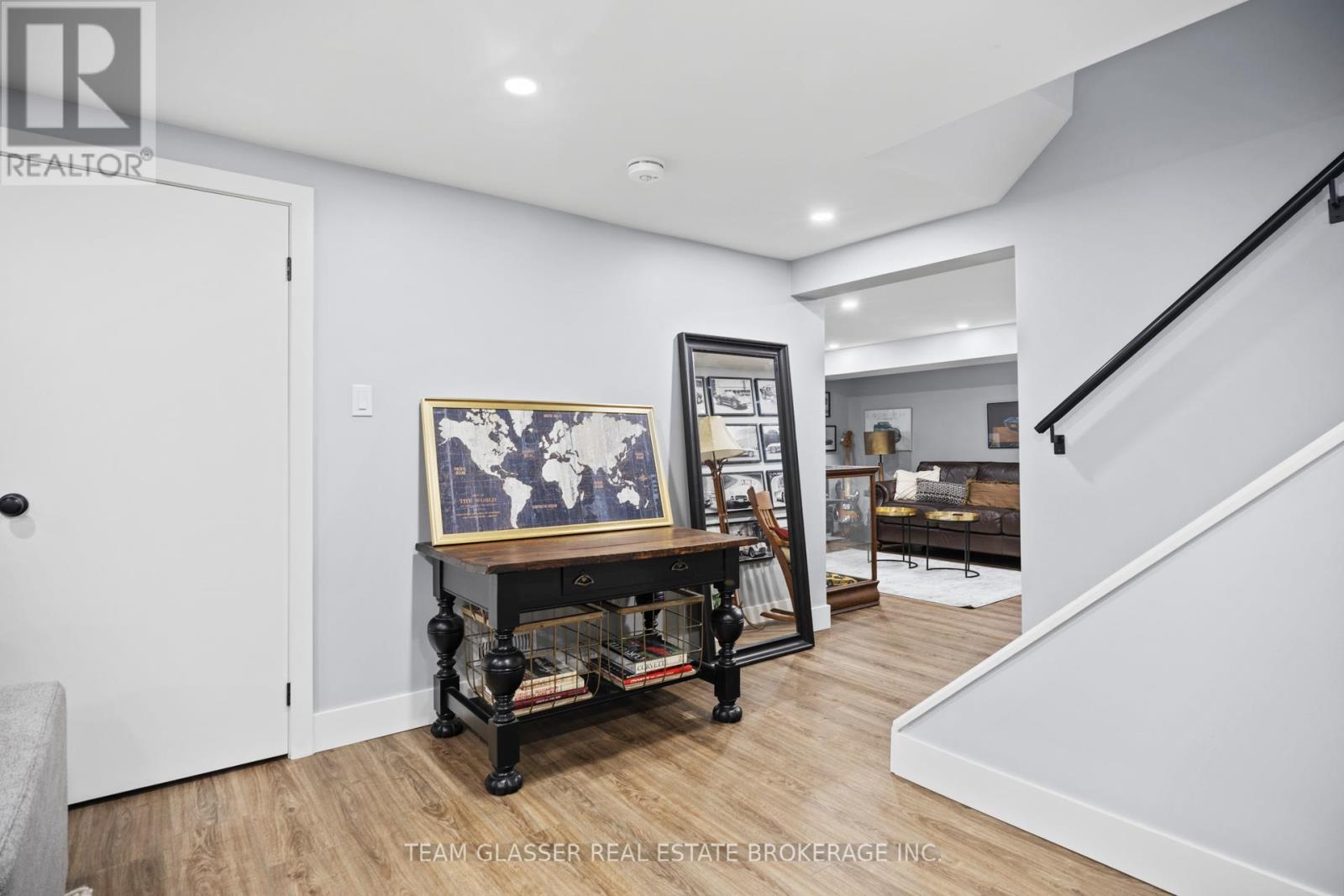 20 PARKVIEW DRIVE - Image 35