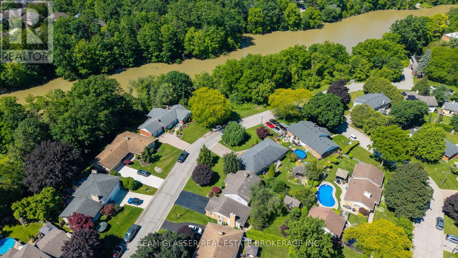 20 PARKVIEW DRIVE - Image 43