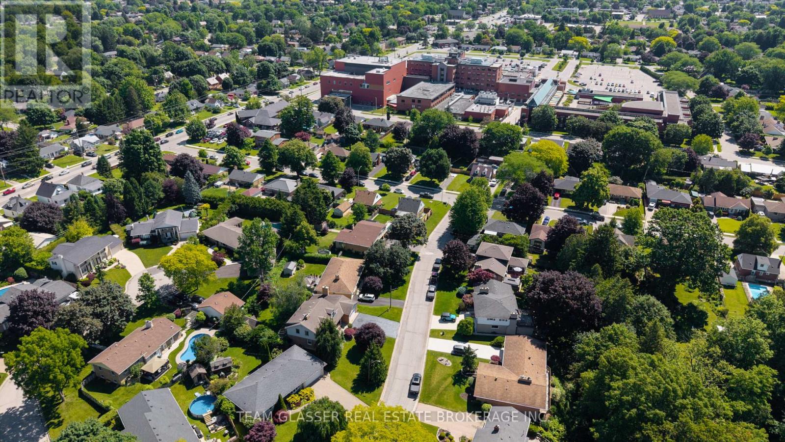 20 PARKVIEW DRIVE - Image 45